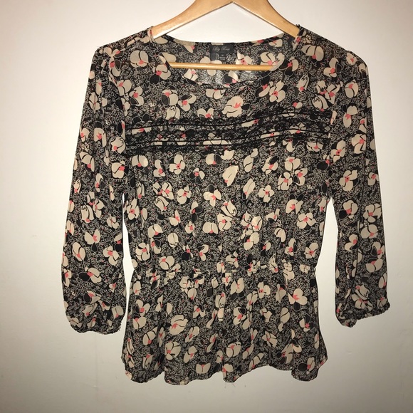 LILY ROSE Peplum Chiffon 3/4 sleeve top - Picture 2 of 8